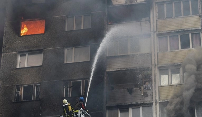 Masivni napad dronovima na Kijev i druge gradove